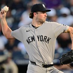 Yankees, de juego perfecto a vencer en extra innings a los Rays