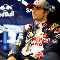 Red Bull y Toro Rosso no dejarán que Sainz se marche a Renault