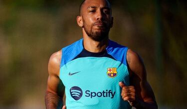 Aubameyang, victim of an armed robbery at his Barcelona home