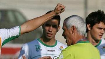 <b>SEGUIRÁ.</b> De momento, Cúper no peligra en el banquillo del Betis.