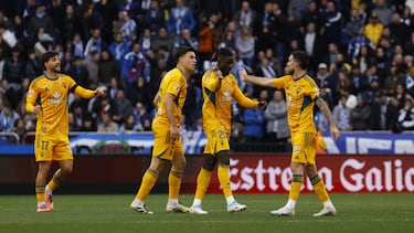 Su gol no sirvió para sumar puntos, pero fue de tan bella factura, que le sirve para adjudicarse un puesto en el once. Su estreno con el Albacete llegó con una chilena, con pierna izquierda.