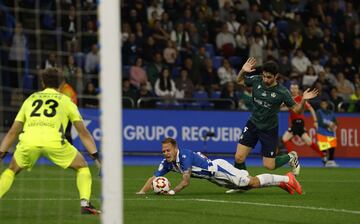 El penalti de Gamallo a Cardona.