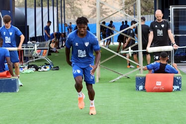 Álvaro Cervera se estrena con el Oviedo ante un viejo conocido