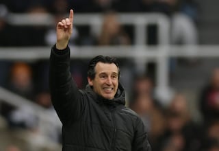 Emery sigue al acecho
