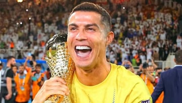 Cristiano celebra su victoria contra Arabia