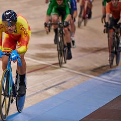 Mal día de Mora y cuartas en persecución por equipos