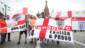 En la plaza roja. Mientras llega el partido contra Suecia, que se jugar&aacute; ma&ntilde;ana en Samara, los aficionados ingleses visitan Mosc&uacute;.