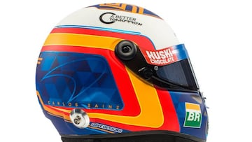 Sainz desvela su casco que pueden mejorar los aficionados