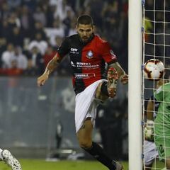Valdivia salvó a Colo Colo