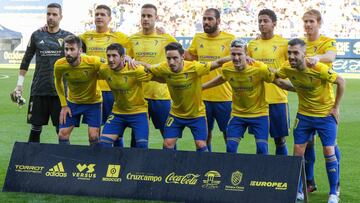Alineación inicial del Cádiz ante el Zaragoza.