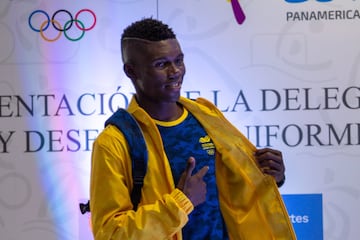 Así fue la presentación de los uniformes que vestirán los deportistas que conforman la delegación colombiana en los Panamericanos de Lima 2019. 