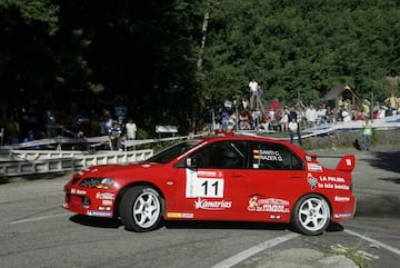 Santiago Concepción Acosta (Los Llanos de Aridane, 1970), conocido como 'El Palmero de Oro', se ha ganado el reconocimiento como el piloto de rallies más laureado de la isla con una amplísima trayectoria (1992-2012). Campeón de España en 1998, 2002 y 2003 y subcampeón en 2001. Es el piloto con más Campeonatos de España de Producción (Grupo N), así como piloto prioritario por la Real Federación Española de Automovilismo en 1999, 2000, 2001, 2002, 2003, 2004, 2005 y 2006.