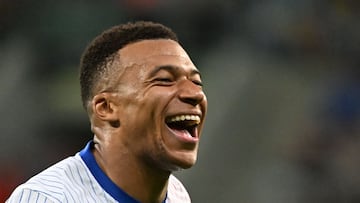 France's forward #10 Kylian Mbappe celebrates his 0-2 during the 2026 World Cup qualifiers Europe zone group D football match between Ukraine and France, on September 5, 2025 in Wroclaw, Poland. (Photo by Sergei GAPON / AFP)