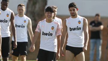 Kang-in Lee y Guedes.