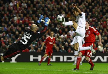 El Liverpool - Real Madrid de 2009, una de las mayores 'palizas' que recibiron los blancos. 