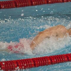 Castro, el único que aún puede nadar