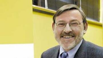 <b>APUESTA PERSONAL. </b>Lissavetzky, ayer en la sede del Consejo Superior de Deportes con el Plan Antidopaje.