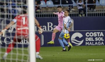 Sergio Ortuño, que gusta mucho al Racing, es el líder sobre el campo del Deportivo Eldense.