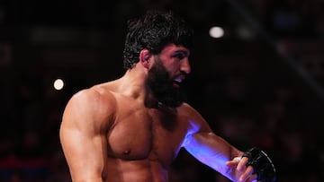 Resumen, resultado y ganador del UFC Fight Night Qatar: Topuria vs Almakhan y Tsarukyan vs Hooker