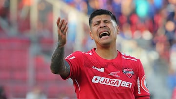 ‘Pato’ Rubio explotó ante la U por una decisión del VAR: “Está arreglado”