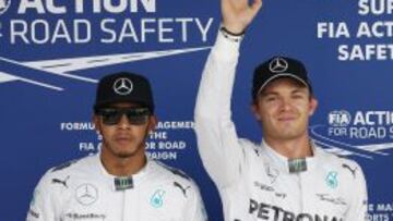 SIGUE LA PELEA. Rosberg consigui&oacute; la &#039;pole&#039; en Suzuka por delante de Hamilton.