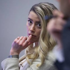 What are the lawsuits that Amber Heard has filed against Johnny Depp?