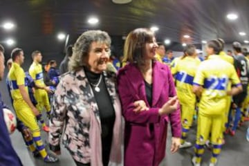 Anoche se inaugur&oacute; oficialmente el estadio de Vi&ntilde;a del Mar, que ser&aacute; sede de la Copa Am&eacute;rica.