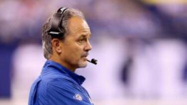 Chuck Pagano head coach de Indianapolis Colts.