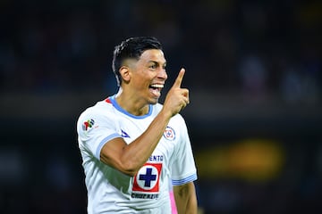    Angel Sepulveda celebrates his goal 0-1 of Cruz Azul during the 14th round match between Pumas UNAM and Cruz Azul as part of the Liga BBVA MX, Torneo Apertura 2024 at Olimpico Universitario Stadium on October 26, 2024 in Mexico City, Mexico.