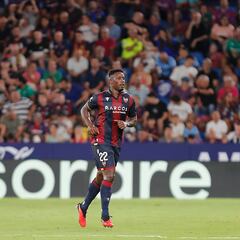 El Levante negocia el traspaso de Bouldini al Deportivo