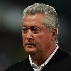 Víctor Manuel Vucetich no habría llegado a Chivas por su edad