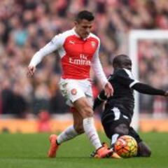 Alexis: "No me arrepiento de haber dejado al Barcelona"