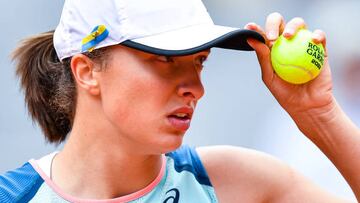 Iga Swiatek of Poland during the day seven of Roland Garros on May 24, 2022 in Paris, France.