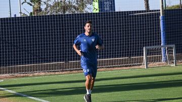 Pablo Chavarría en un entrenamiento del Málaga.