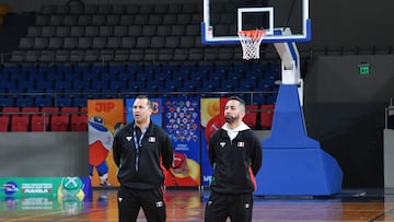 Omar y Gustavo Quintero, head coach y coach asistente de la Selección Mexicana de Basquetbol