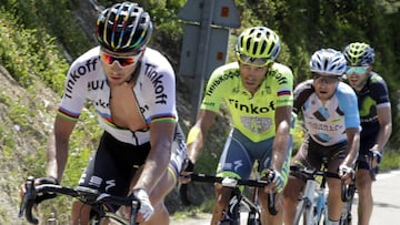 Peter Sagan y Alberto Contador, durante una etapa del pasado Tour de Francia. Ambos corredores han cambiado de equipo para la temporada 2017.