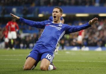 Actualmente es jugador del Chelsea. 