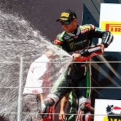 Jonathan Rea y Kawasaki, campeones del mundo en Jerez