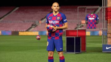 Braithwaite, relegado: s¨®lo dos preguntas el d¨ªa de su presentaci¨®n
