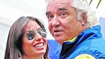 Briatore, junto a su esposa.