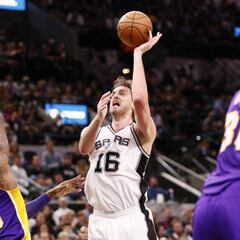 Historia de los Spurs: un perfecto Pau Gasol (22) mejora a Duncan