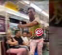 Un campeón de patinaje se sube al Metro y deja a los pasajeros extasiados: lo que hace es una locura