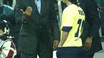 <B>CONFIANZA. </B>Rijkaard espera contra con Messi en la Liga tal y como lo hizo frente al Werder Bremen.