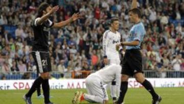 Gil Manzano durante el encuentro Real Madrid-M&aacute;laga de la pasada temporada.