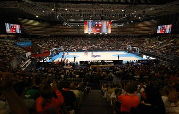 El Leyma Coruña estrenó su nueva pista del Coliseum.