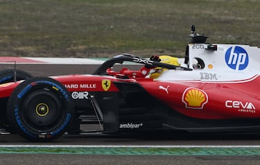 El británico Lewis Hamilton al volante del Ferrari SF-26 (44) durante la sesión de pruebas cortas de la Scuderia Ferrari HP F1 en el Circuito de Fiorano en Fiorano Modenese, Italia.