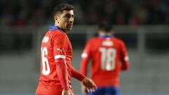 David Pizarro ingres&oacute; en el segundo tiempo y le dio m&aacute;s profundidad a la Roja.