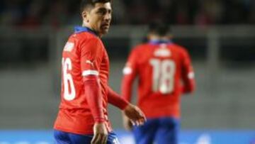 David Pizarro ingresó en el segundo tiempo y le dio más profundidad a la Roja.