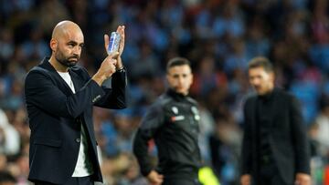 Claudio Giráldez durante el partido contra el Atlético.