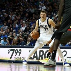 Doncic (24+10+6) gana el duelo de 'rookies' a Young (24+10)